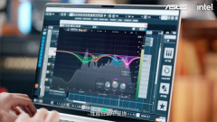 至高32小时（单屏）持久续航；英特尔锐炫高能显